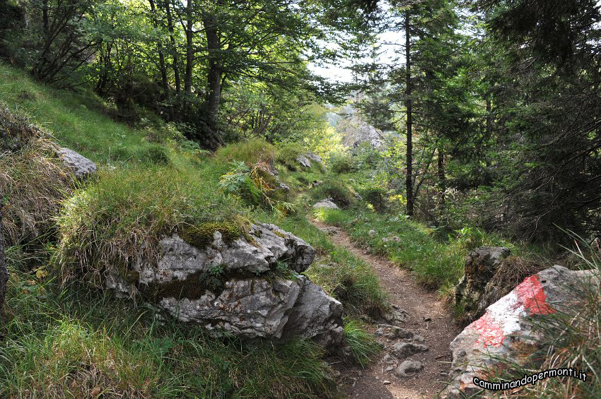 048 Periplo e vetta Monte Alben la Croce.JPG